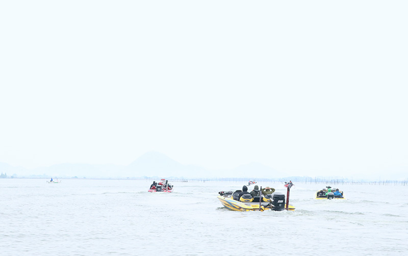 琵琶湖のボート